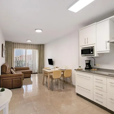 Apartment La Perla D23 En El Medano (Tenerife)